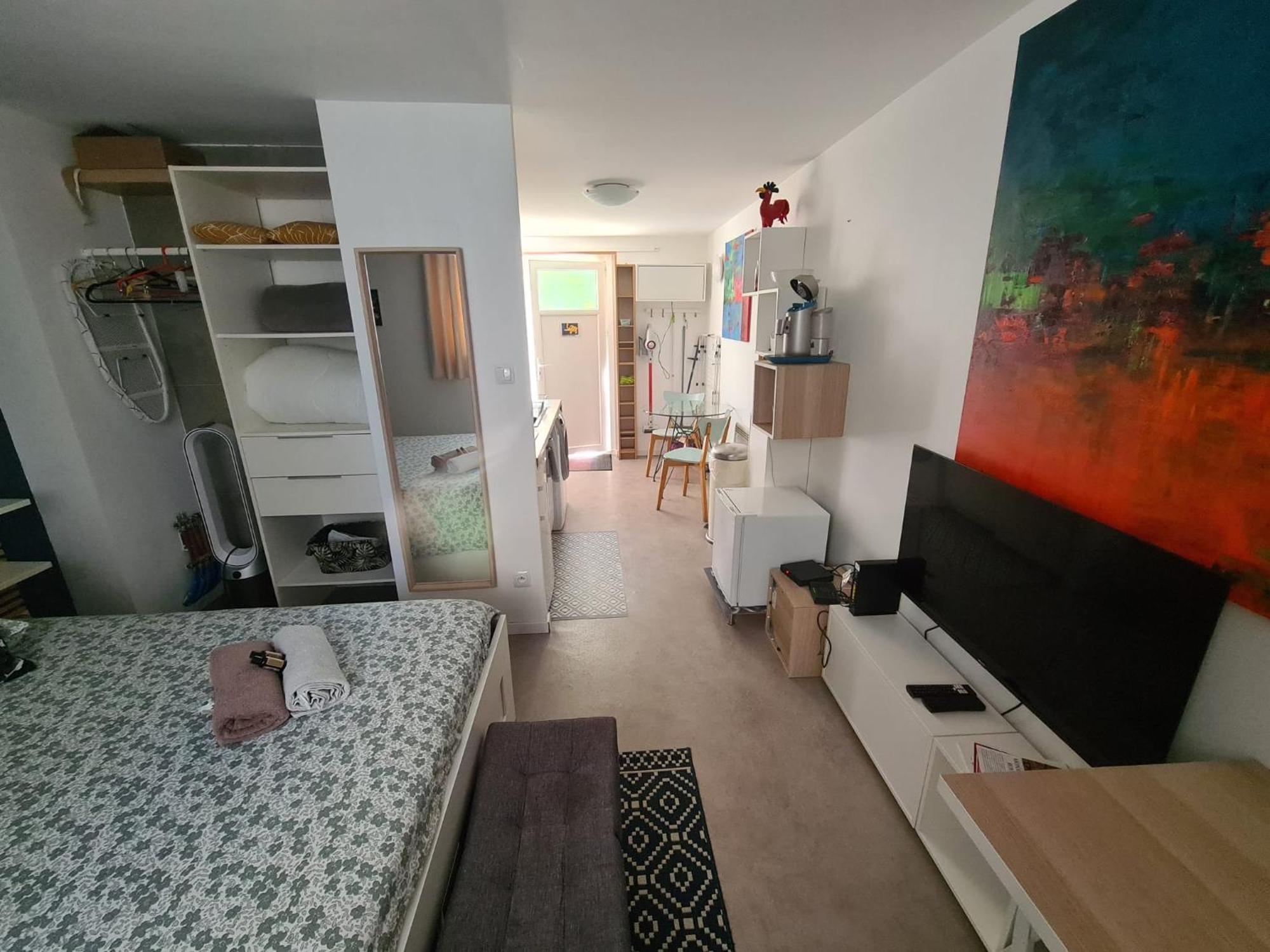 Beau studio équipé avec terrasse arborée - Calme et confortable Bourg-en-Bresse Extérieur photo