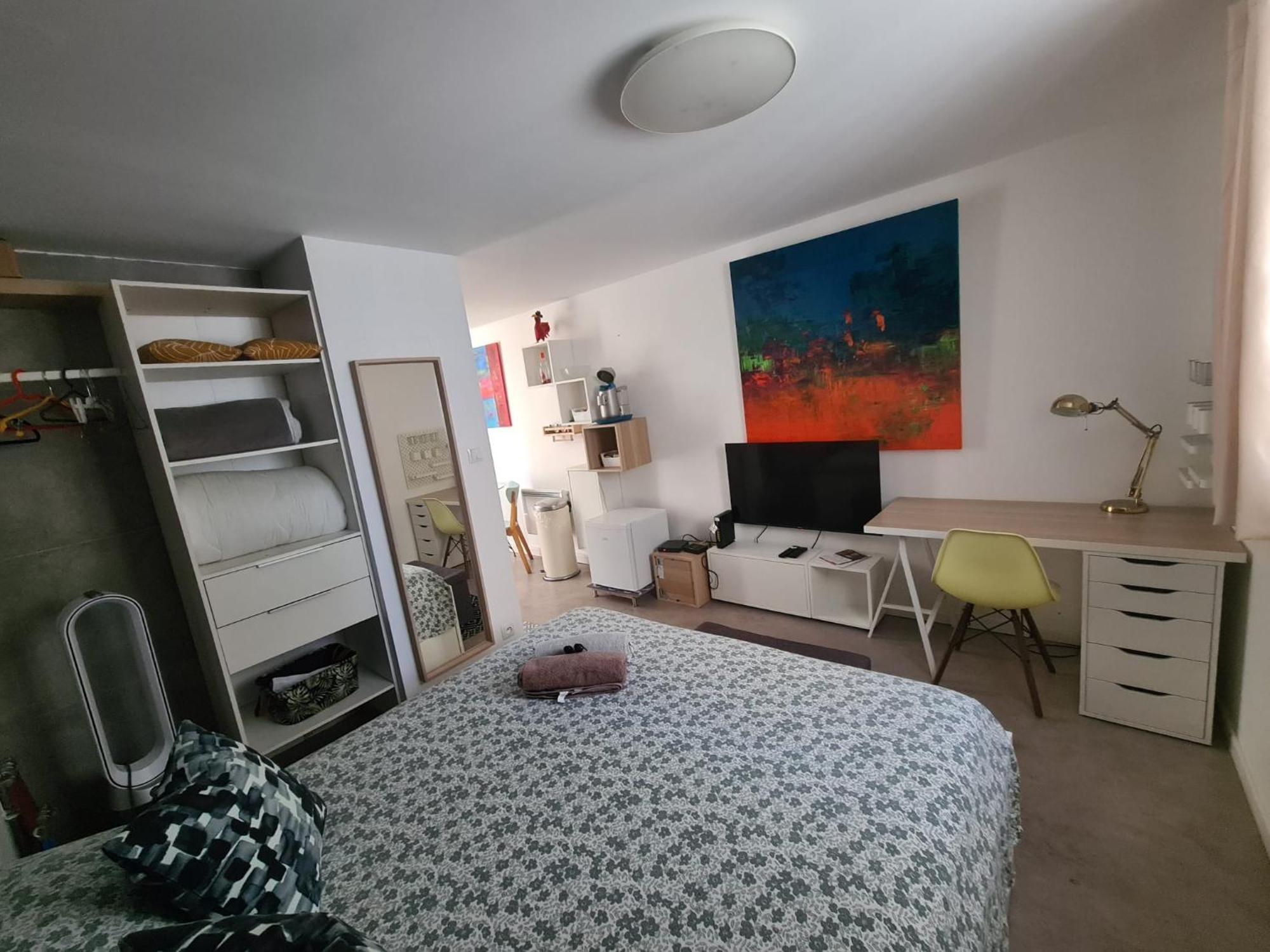 Beau studio équipé avec terrasse arborée - Calme et confortable Bourg-en-Bresse Extérieur photo